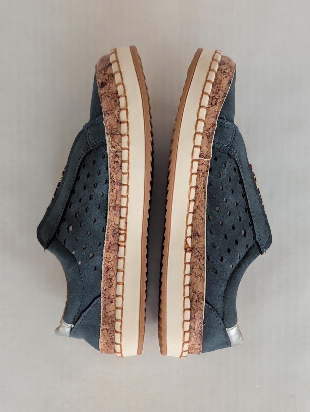 Casual Hollow-Out Slip-On Platform Sneakers 8 Blue Rainbow - Picture 14 of 16